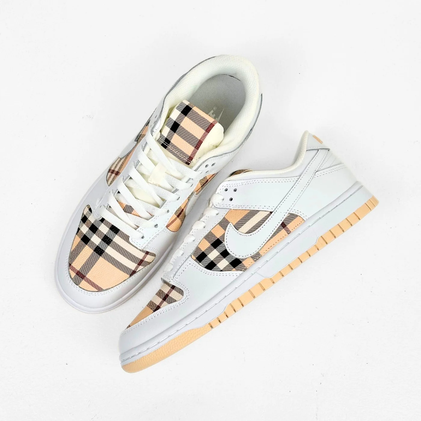 Premium Burberry Dunks Low - Image 2