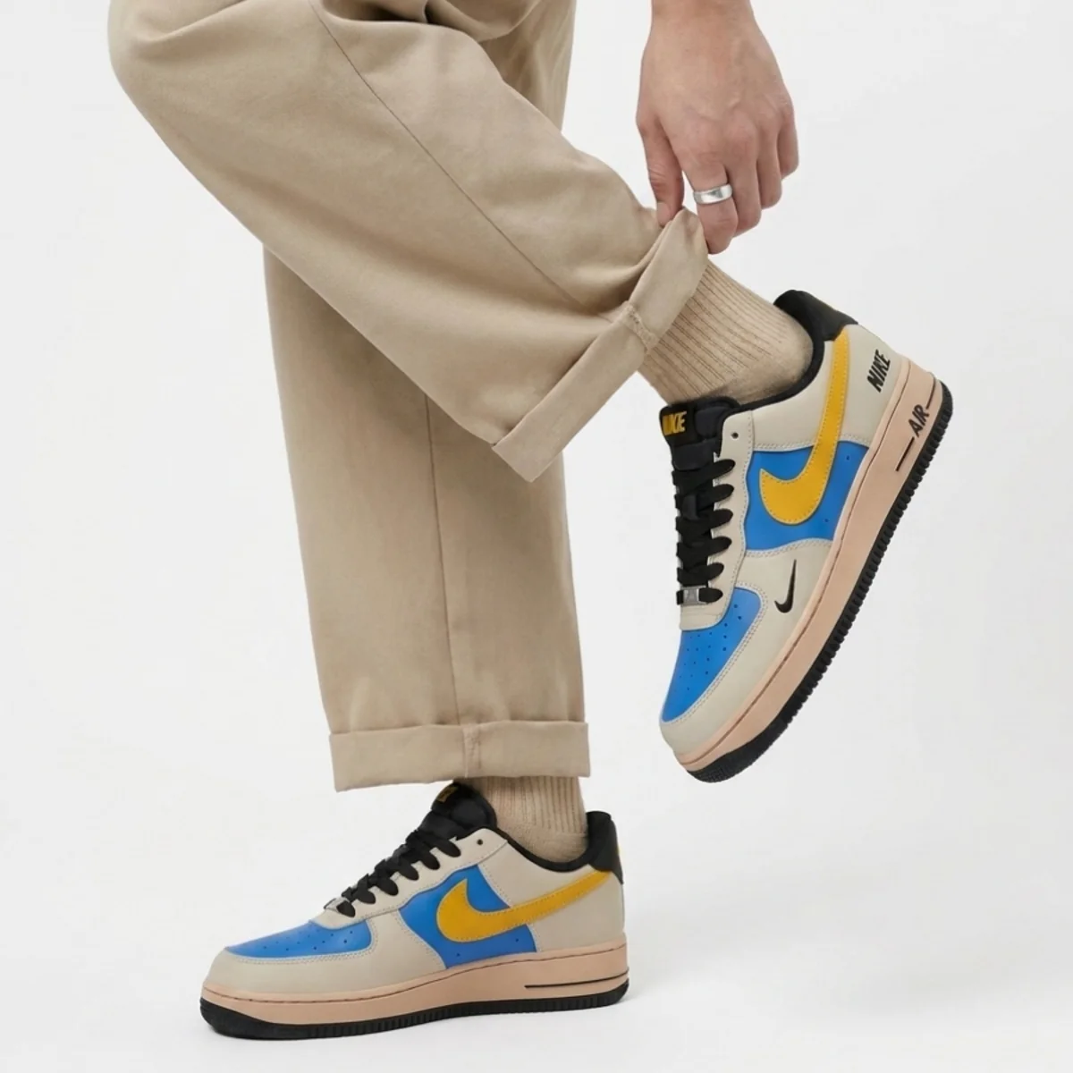 Royal Gold Air Force 1 - Image 4