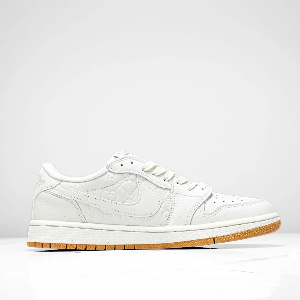 Signature GG Air Jordan 1 - Image 4